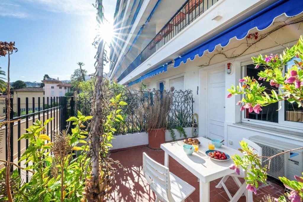 L'Oiseau Bleu - Terrasse - Parking Collectif - Climatisation Daire Menton Dış mekan fotoğraf